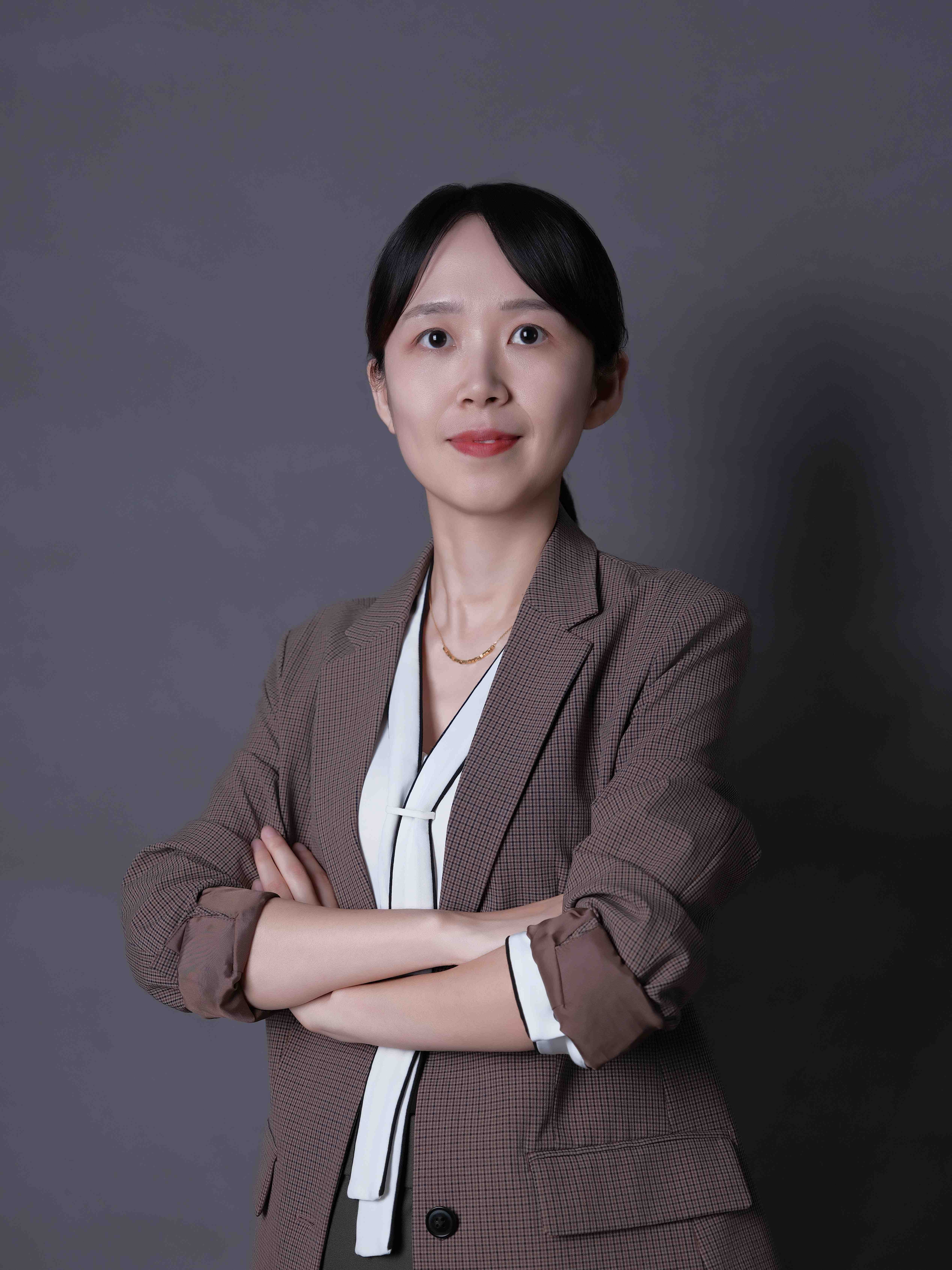 专家照片(1).jpg